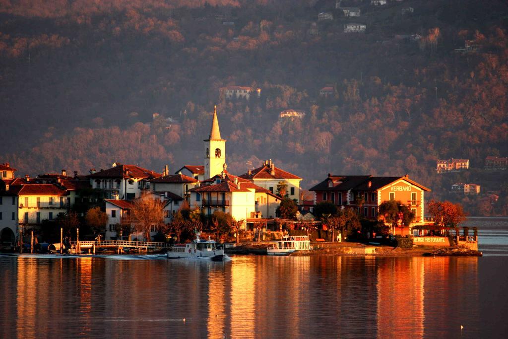 B&B IL CASTELLO Lago Maggiore Cossogno Esterno foto